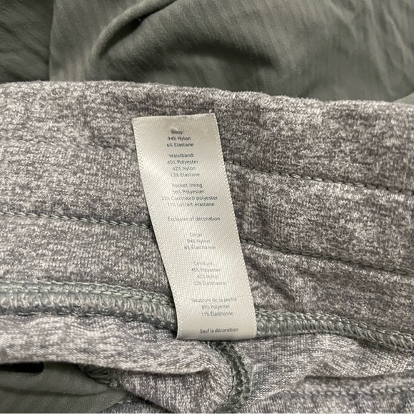 Ivivva Cropped Grey Joggers - Size 14 kids - Picture 4 of 6